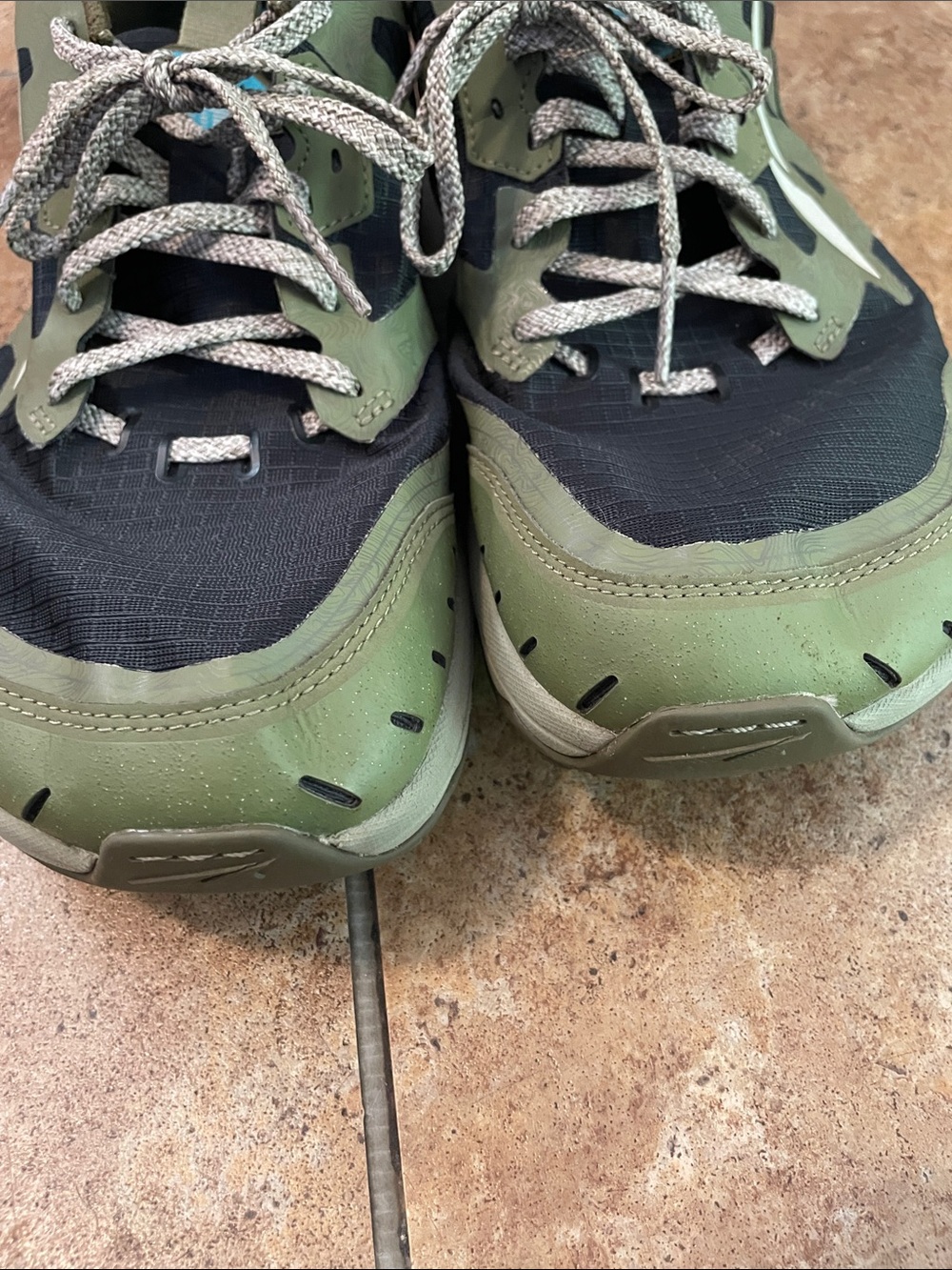 Altra Men's Green and Black Trail Running Sneakers - Picture 5 of 7